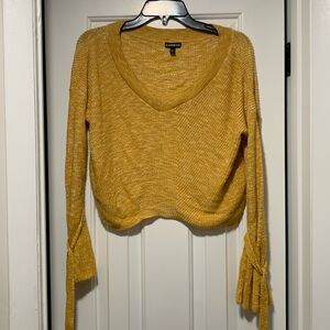 Summer Sweater Express Yellow
Size XS